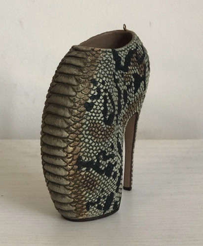 Alexander mcqueen armadillo - alexander,